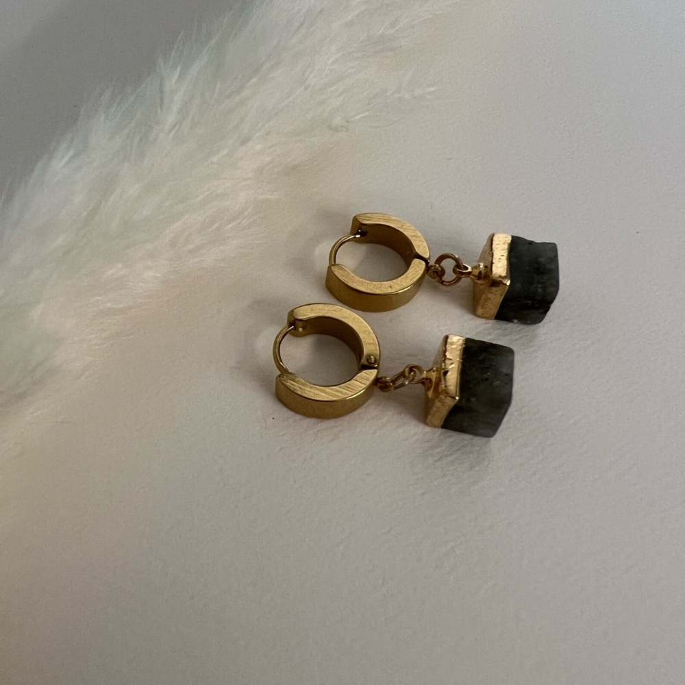 Stone Dainty Gold Hoops - Elegant Classic Earrings - Small Minimalist Hoop